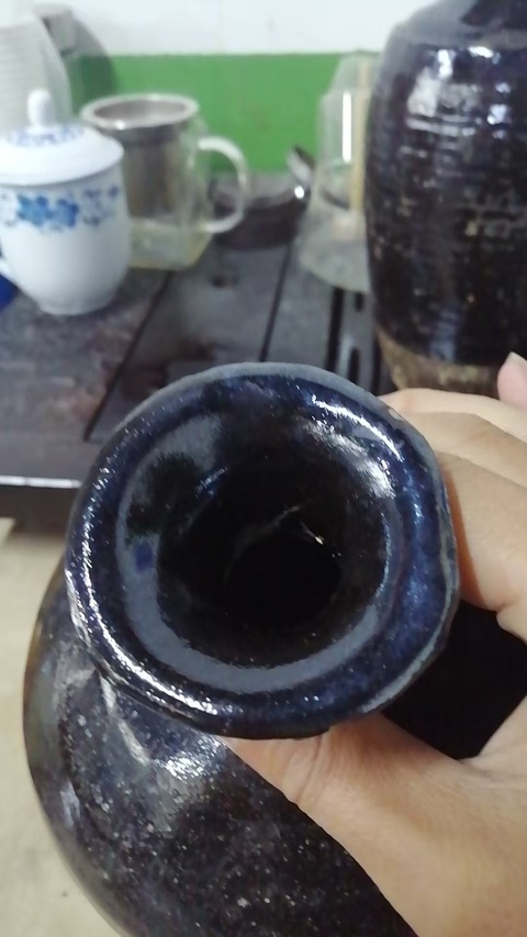 古玩陶瓷清代黑釉瓶拍賣，當前價格0元