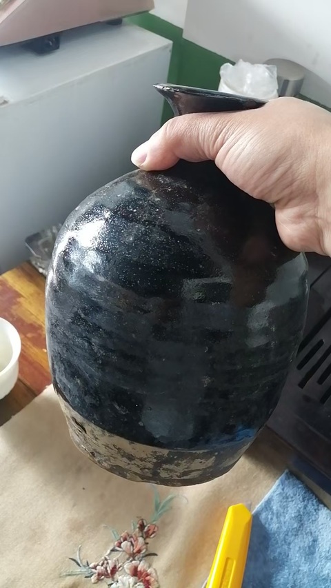 古玩陶瓷清代黑釉瓶拍賣，當前價格0元