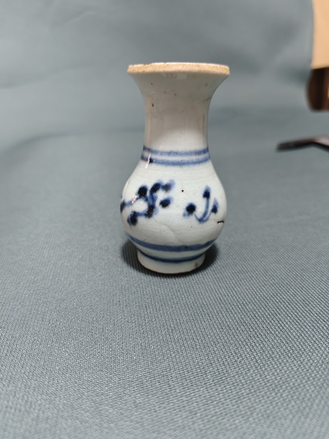 古玩陶瓷花卉紋青花撇口瓶拍賣,當前價格608元