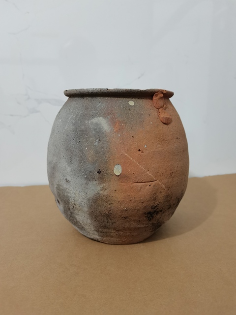古玩陶瓷宣州窯素燒罐拍賣,當前價格0元