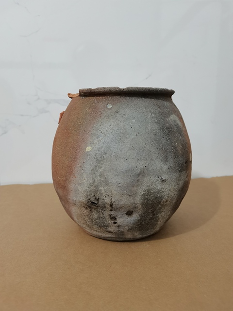 古玩陶瓷宣州窯素燒罐拍賣,當前價格0元
