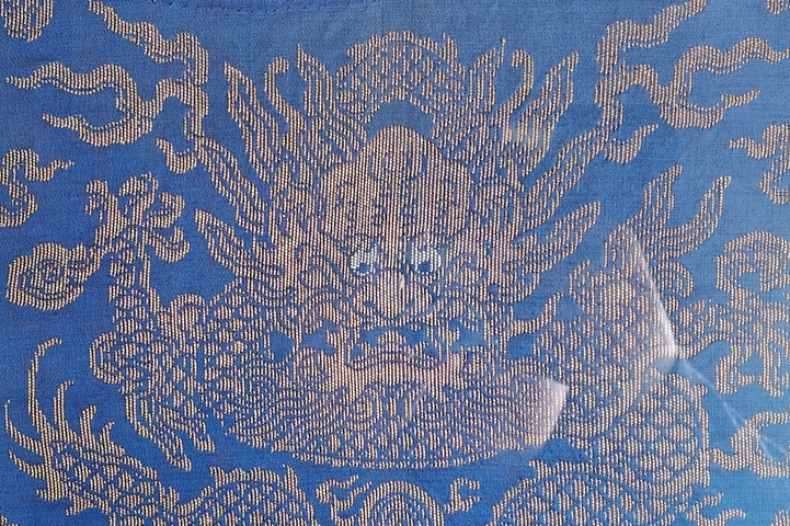 古玩陶瓷清·藍地織錦云龍團壽紋刺繡掛屏真品鑒賞圖
