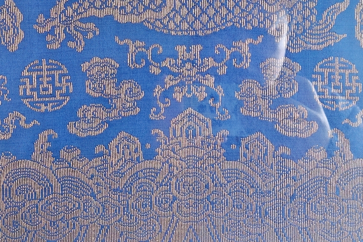 古玩陶瓷清·藍地織錦云龍團壽紋刺繡掛屏真品鑒賞圖