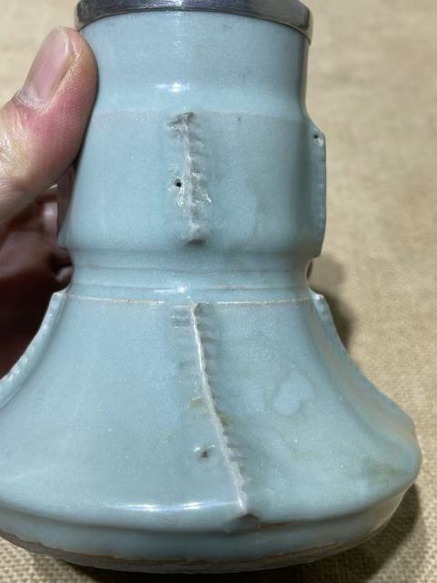 古玩陶瓷館藏級南宋龍泉青瓷截口花觚拍賣,當前價格9980元