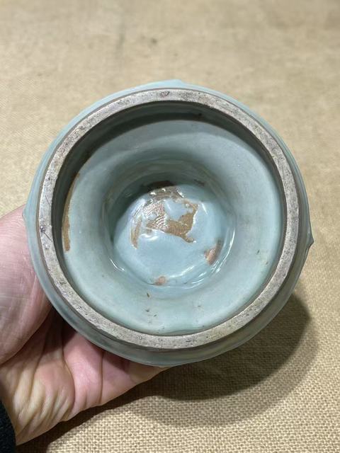 古玩陶瓷館藏級南宋龍泉青瓷截口花觚拍賣,當前價格9980元