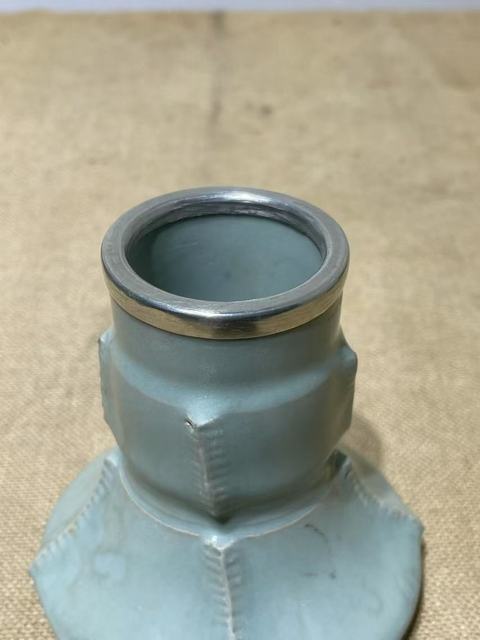 古玩陶瓷館藏級南宋龍泉青瓷截口花觚拍賣,當前價格9980元