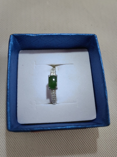古玩玉器天然翡翠鑲嵌戒指拍賣,當前價格160元