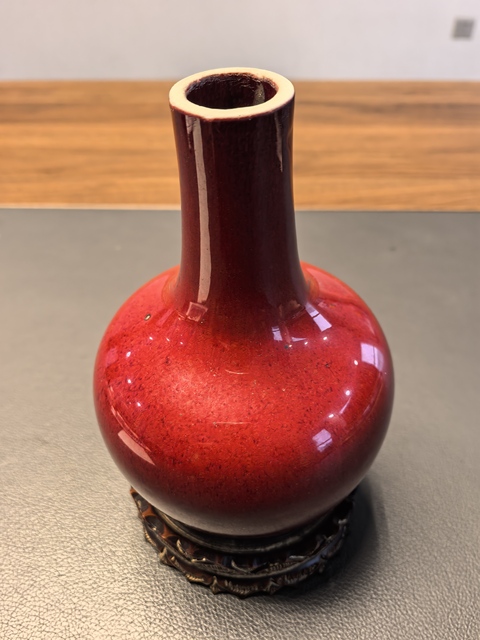 古玩陶瓷乾隆紅釉天球瓶拍賣,當(dāng)前價(jià)格1750元