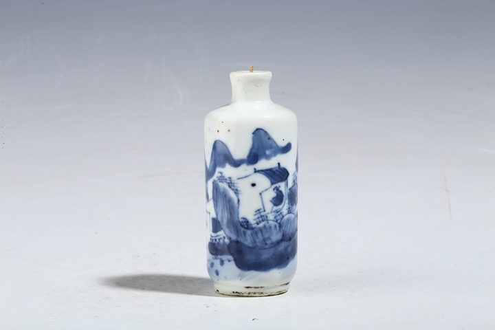 古玩陶瓷清晚·青花山水人物紋鼻煙壺拍賣，當(dāng)前價(jià)格2380元