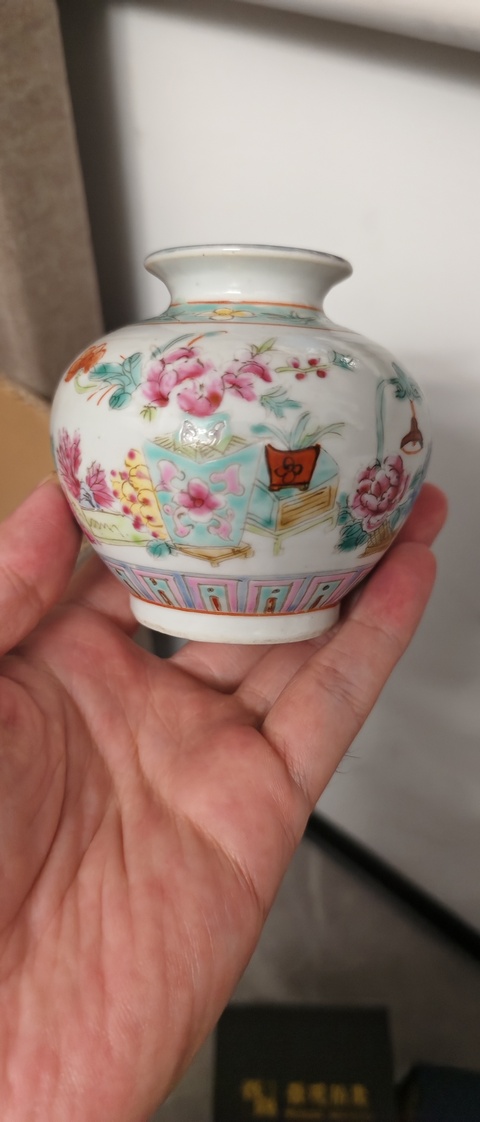 古玩陶瓷粉彩博古圖石榴尊拍賣(mài)，當(dāng)前價(jià)格2200元