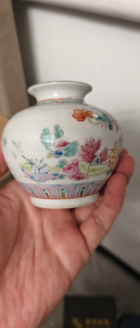 古玩陶瓷粉彩博古圖石榴尊拍賣(mài)，當(dāng)前價(jià)格2200元