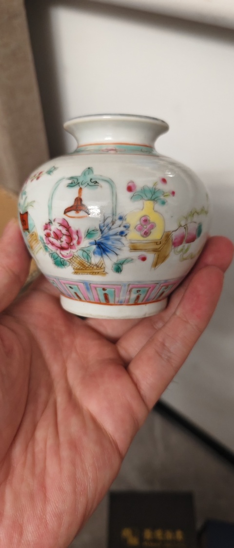 古玩陶瓷粉彩博古圖石榴尊拍賣(mài)，當(dāng)前價(jià)格2200元