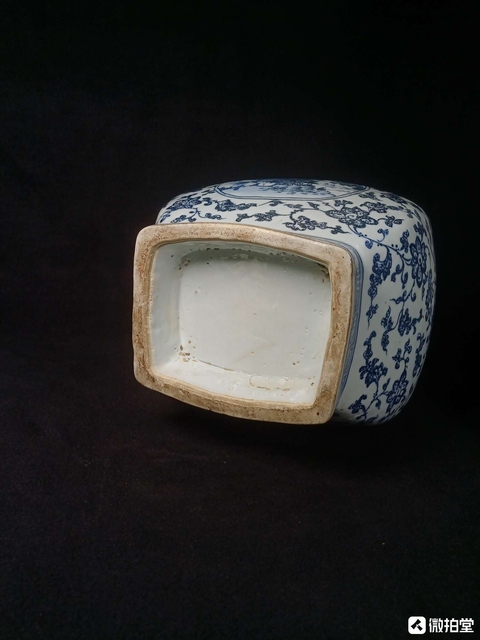 古玩陶瓷青花開光人物紋貫耳瓶，疑似復(fù)窯拍賣，當(dāng)前價(jià)格15000元