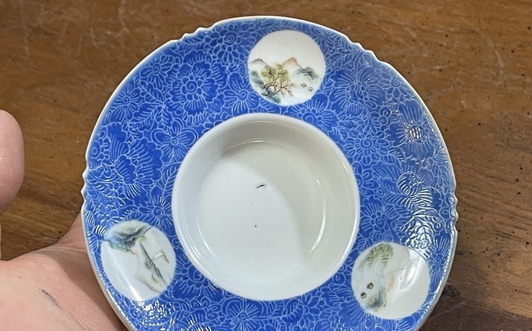 古玩陶瓷民國·藍料彩軋道開窗粉彩山水三才碗拍賣，當前價格3980元