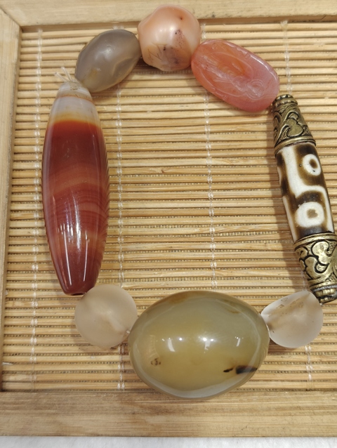 古玩玉器清代藏傳料器六眼天珠拍賣,當前價格2800元