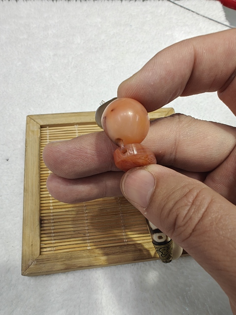 古玩玉器清代藏傳料器六眼天珠拍賣,當前價格2800元
