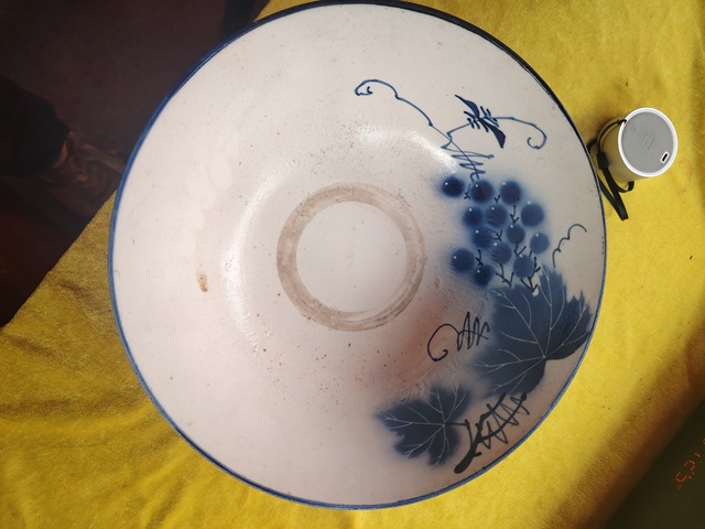 古玩陶瓷彩繪葡萄紋碗拍賣,當前價格800元
