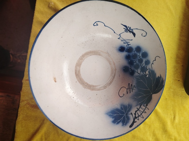 古玩陶瓷彩繪葡萄紋碗拍賣,當前價格800元