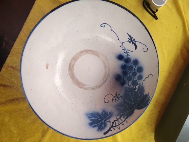 古玩陶瓷彩繪葡萄紋碗拍賣,當前價格800元