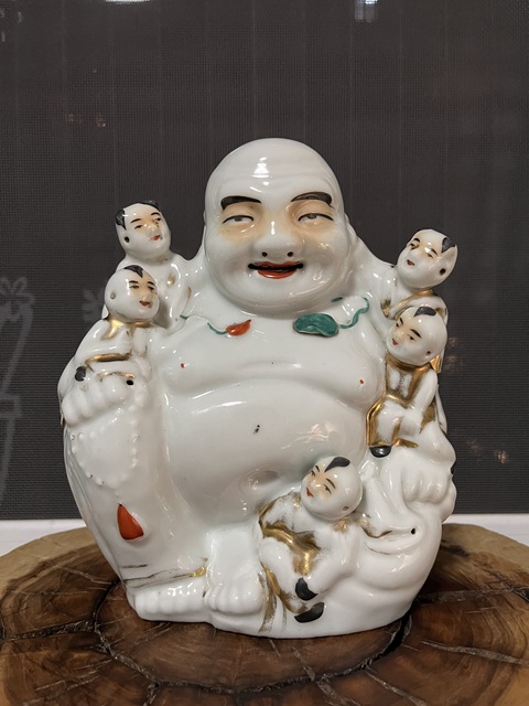 古玩陶瓷民國·粉彩描金五子鬧佛瓷塑拍賣,當(dāng)前價格1800元