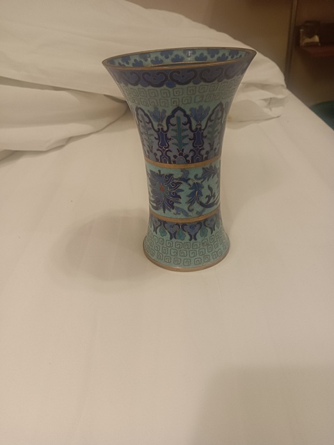 古玩陶瓷銅胎掐絲琺瑯花觚拍賣，當(dāng)前價(jià)格1698元