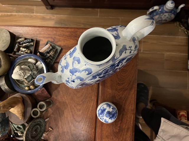 古玩陶瓷花卉紋執壺拍賣，當前價格299元