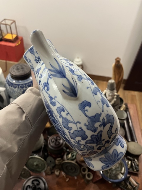 古玩陶瓷花卉紋執壺拍賣，當前價格299元
