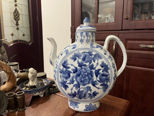古玩陶瓷花卉紋執壺拍賣，當前價格299元