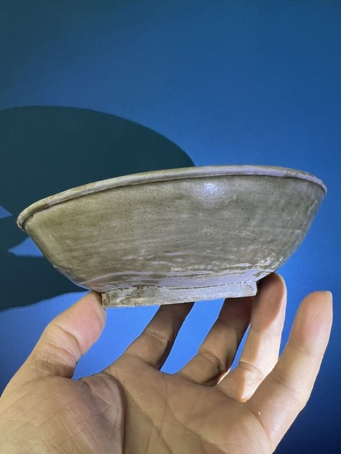 古玩陶瓷越窯青瓷淺碗拍賣，當前價格0元
