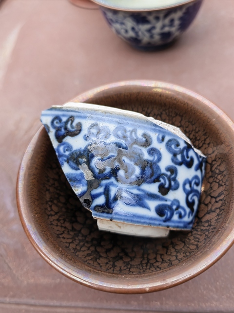 古玩陶瓷明代青花靈芝紋瓷片拍賣,當前價格198元
