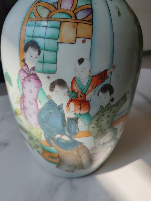 古玩陶瓷油粉彩人物故事紋撇口瓶拍賣,當(dāng)前價(jià)格2800元