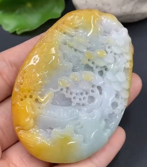 古玩玉器天然翡翠掛件帶翡翠證書(帶玉繩,會綁好)拍賣,當前價格2000元