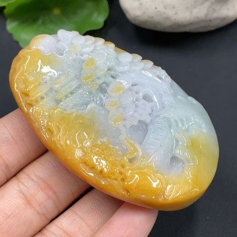 古玩玉器天然翡翠掛件帶翡翠證書(帶玉繩,會綁好)拍賣,當前價格2000元