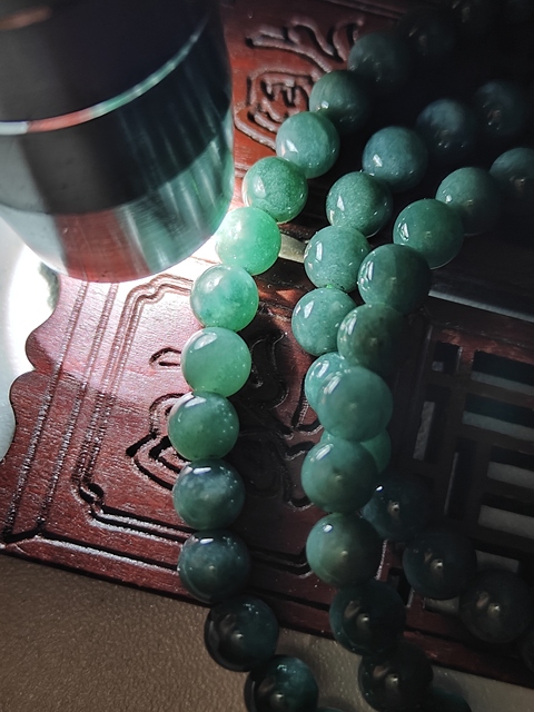 古玩玉器天然翡翠珠串(帶翡翠鑒定證書)拍賣,當前價格680元