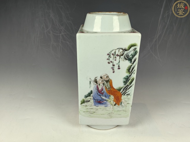 古玩陶瓷八仙圖粉彩琮式瓶拍賣，當前價格18200元