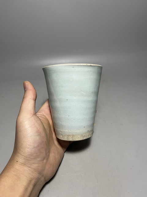古玩陶瓷龍泉青瓷杯拍賣,當前價格0元