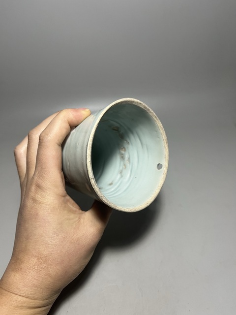 古玩陶瓷龍泉青瓷杯拍賣,當前價格0元