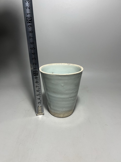 古玩陶瓷龍泉青瓷杯拍賣,當前價格0元