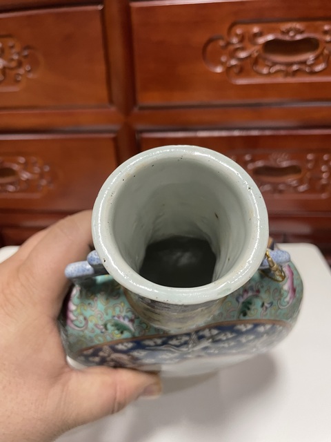 古玩陶瓷晚清民國花鳥紋粉彩抱月瓶拍賣,當前價格6000元