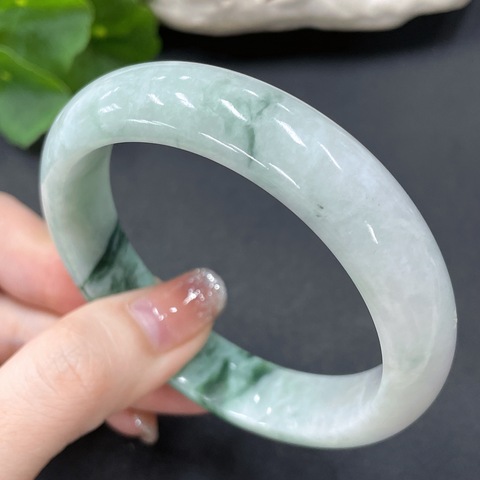 古玩玉器天然翡翠手鐲(帶翡翠鑒定證書)拍賣,當前價格1200元