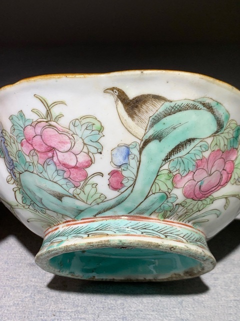 古玩陶瓷清·同治花鳥紋粉彩貢碗拍賣,當前價格1200元