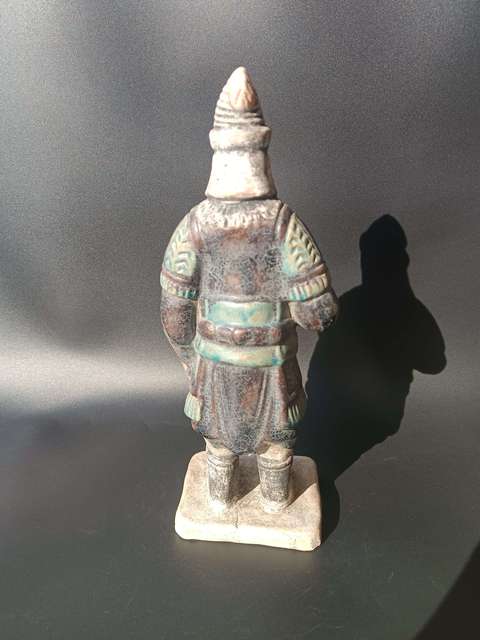 古玩陶瓷明·三彩武士拍賣，當前價格3500元