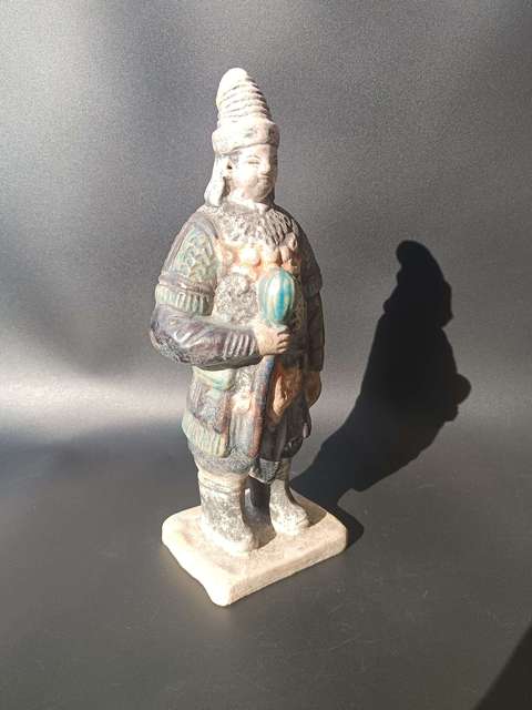 古玩陶瓷明·三彩武士拍賣，當前價格3500元