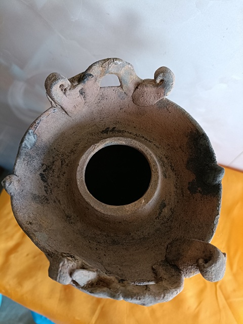 古玩陶瓷宋代西壩窯貼塑龍紋罐拍賣，當前價格598元