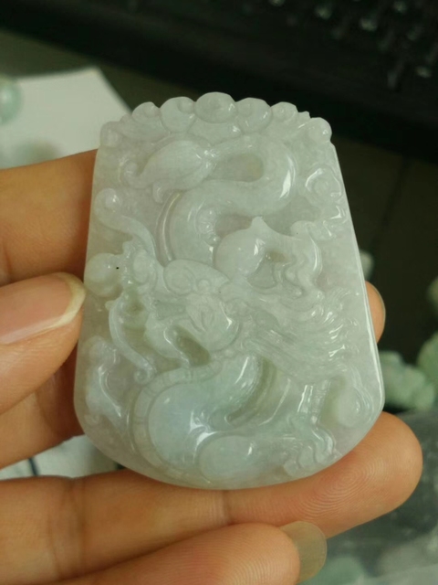 古玩玉器天然翡翠龍紋牌拍賣，當前價格328元
