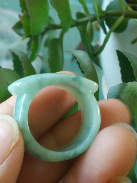 古玩玉器天然翡翠戒指拍賣,當前價格368元