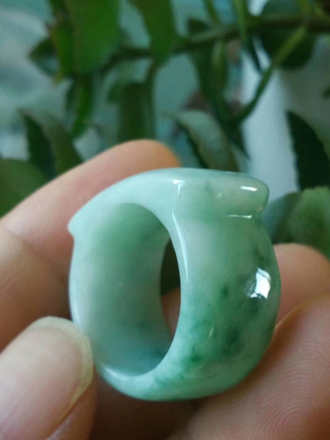 古玩玉器天然翡翠戒指拍賣,當前價格368元