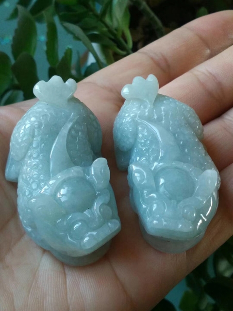 古玩玉器天然翡翠雕刻貔貅題材把件拍賣,當前價格520元