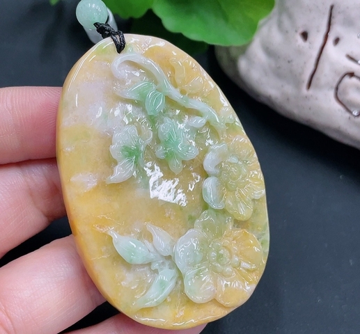 古玩玉器天然翡翠花鳥玉墜(帶翡翠鑒定證書)拍賣,當前價格0元