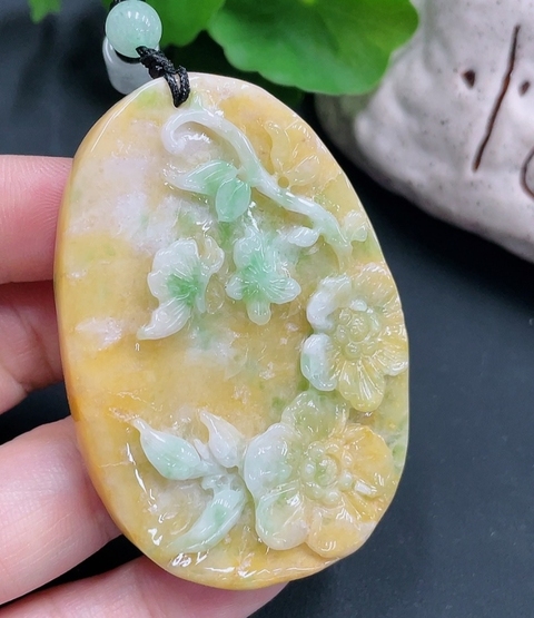 古玩玉器天然翡翠花鳥玉墜(帶翡翠鑒定證書)拍賣,當前價格0元